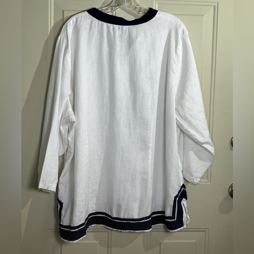 Crown & Ivy Curvy 3X Linen Tunic Top White Navy Trim Long Sleeve Plus Size Boho - Picture 2 of 4